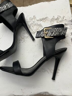 GUESS Black Heeled Sandals with Patterned Ankle Strap